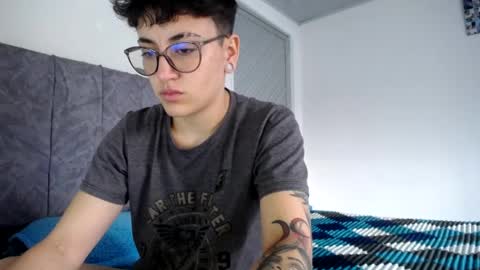 lyan onlyfans n linda online show from March 29, 8:19 pm