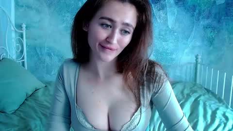 Lina online show from April 26, 2:15 pm