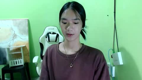 Reign online show from February 13, 4:52 pm