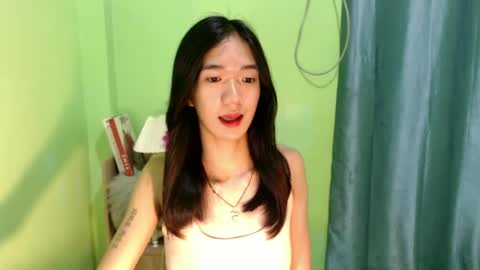 Snapshot of innocent_reign69 chatting on February 9, 7:05 am Reign online show from February 9, 7:05 am