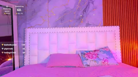 innocenthazel online show from April 21, 2:48 am