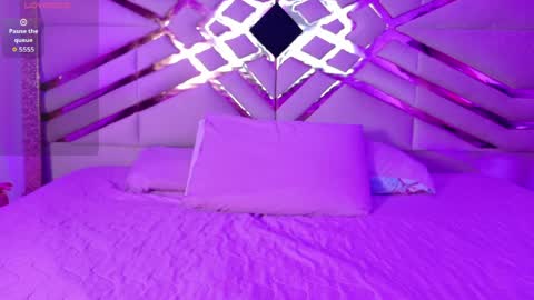 innocenthazel online show from March 28, 3:06 am