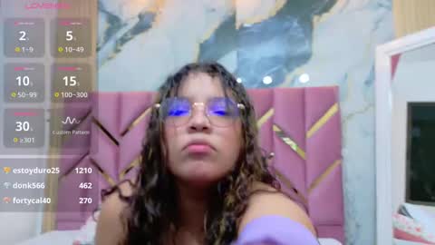 innocenthazel online show from October 5, 7:30 pm