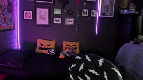   SANIA  online show from October 30, 5:36 pm