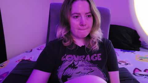 Faye online show from November 30, 4:49 am