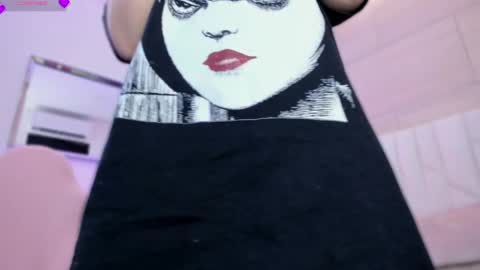 io_chie_ online show from April 22, 4:09 am