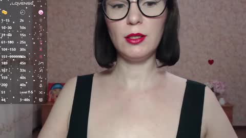 Snapshot of irenlarasani chatting on February 17, 6:31 am IrenLarasani online show from February 17, 6:31 am