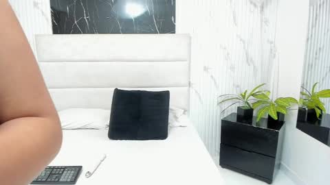 Irina  online show from April 26, 3:59 am