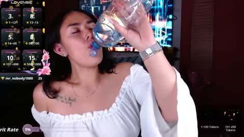 iris_colette online show from May 23, 1:48 am