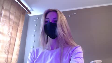 Lily online show from September 18, 10:36 am