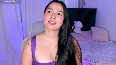 Iris Moira  online show from April 26, 1:42 pm