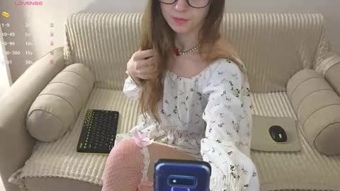 Im your queen Iriss online show from March 4, 10:35 am