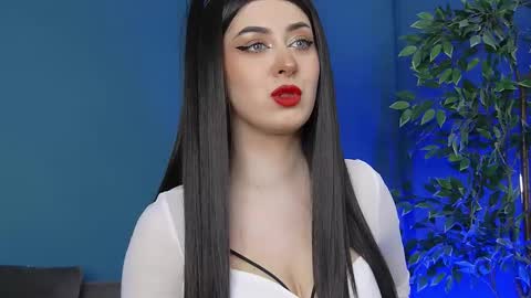 irissbell online show from November 27, 7:00 am