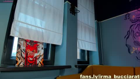 Snapshot of irma_bucciarati chatting on October 5, 11:37 am irma_bucciarati online show from October 5, 11:37 am