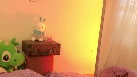 Isabella        online show from April 18, 7:07 pm