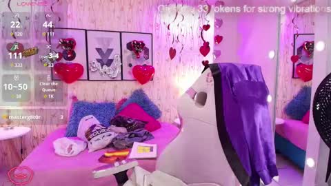 Snapshot of isa_reel chatting on February 18, 6:37 am ISA online show from February 18, 6:37 am