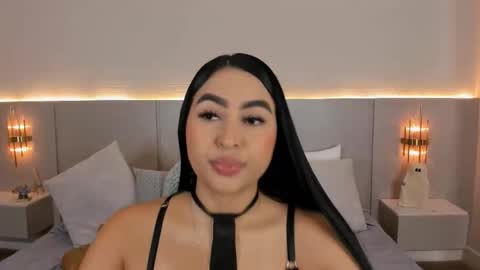 Isa online show from October 31, 4:14 am