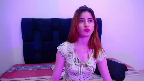 isabel_petite online show from January 17, 3:43 pm