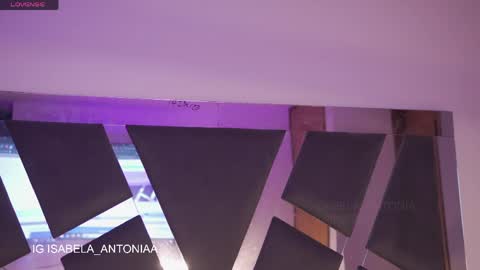    online show from April 25, 12:46 am