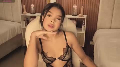 isabela  online show from March 5, 12:01 pm