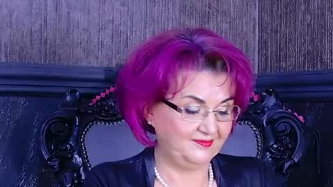 Isabella Conte online show from April 23, 3:14 am