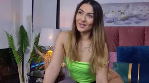Snapshot of isabelasasha chatting on February 20, 6:13 pm Isa online show from February 20, 6:13 pm
