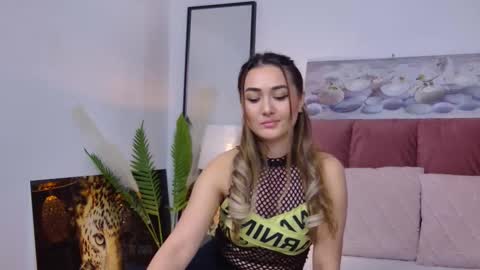 Snapshot of isabelasasha chatting on February 7, 3:52 pm Isa online show from February 7, 3:52 pm