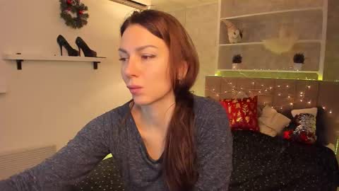 IsabelKiss online show from December 15, 7:02 am