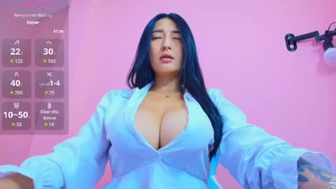 Isa  online show from April 18, 12:40 pm