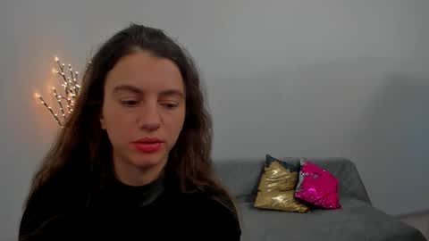 Isabella online show from April 21, 9:27 am