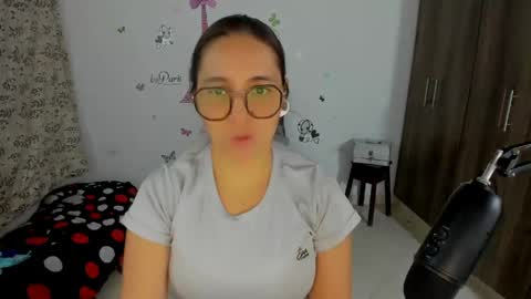 Isabella online show from April 28, 11:41 pm