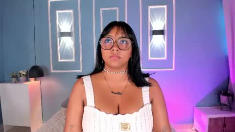 isabella zc online show from June 30, 12:15 pm