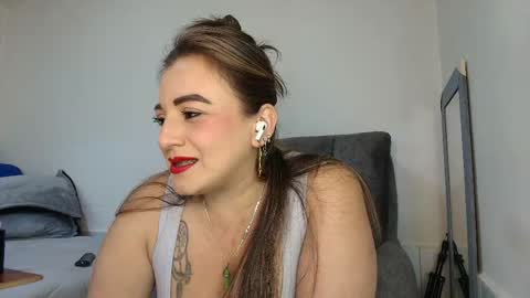 Isabella online show from April 22, 3:36 am