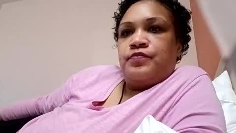 Isabella online show from February 18, 1:05 am