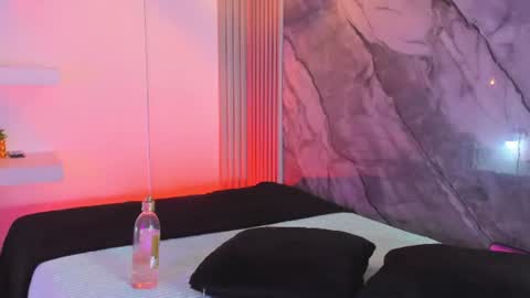 isabellamonet online show from June 11, 12:43 am