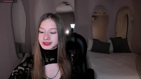 Isabella Moretti online show from April 26, 3:59 am