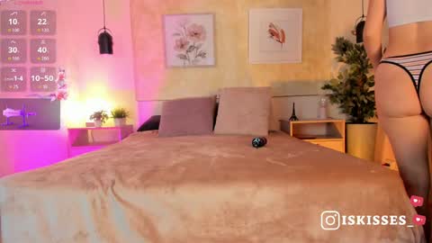   online show from April 21, 3:46 am