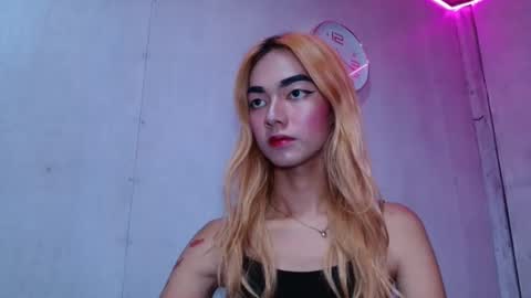 isabellatx online show from May 1, 12:19 pm