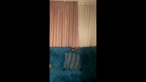 Isabell online show from June 10, 7:56 pm