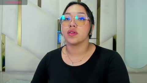 isabellrodriguez18 online show from June 19, 9:24 am