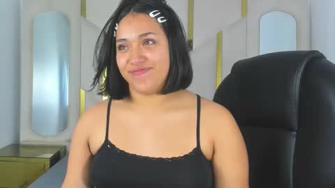 isabellrodriguez18 online show from November 24, 4:25 am