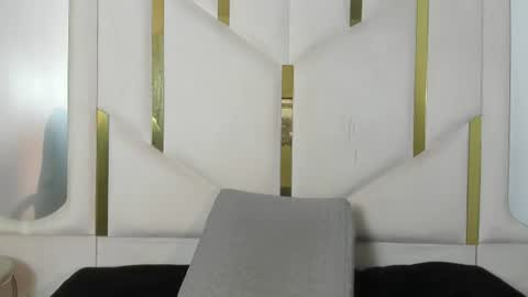 isabellrodriguez18 online show from June 11, 3:36 am