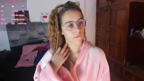 Snapshot of isangel_ chatting on October 3, 7:24 am Isabela online show from October 3, 7:24 am