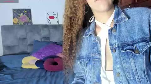 Snapshot of isangel_ chatting on October 12, 11:40 pm Isabela online show from October 12, 11:40 pm