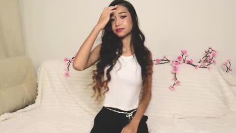 Snapshot of isauraangeletti chatting on October 11, 4:53 pm Selina online show from October 11, 4:53 pm
