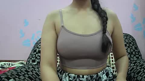 ishika_singh_ online show from March 10, 2:59 am