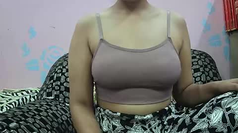 ishika_singh_ online show from April 14, 2:22 am