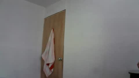 Snapshot of isis_pink chatting on January 26, 1:58 pm Alaya online show from January 26, 1:58 pm