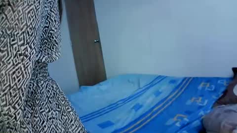 Snapshot of isis_pink chatting on January 14, 8:59 pm Alaya online show from January 14, 8:59 pm