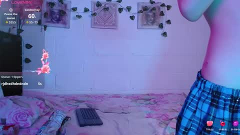Snapshot of isla_rosee18 chatting on October 9, 1:54 am Isla Rosee18 online show from October 9, 1:54 am